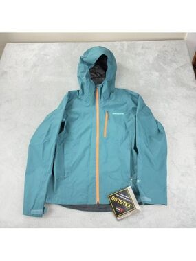 Patagonia NWT Women's Size Small Calcite Gore-tex Jacket 84995 Style Number